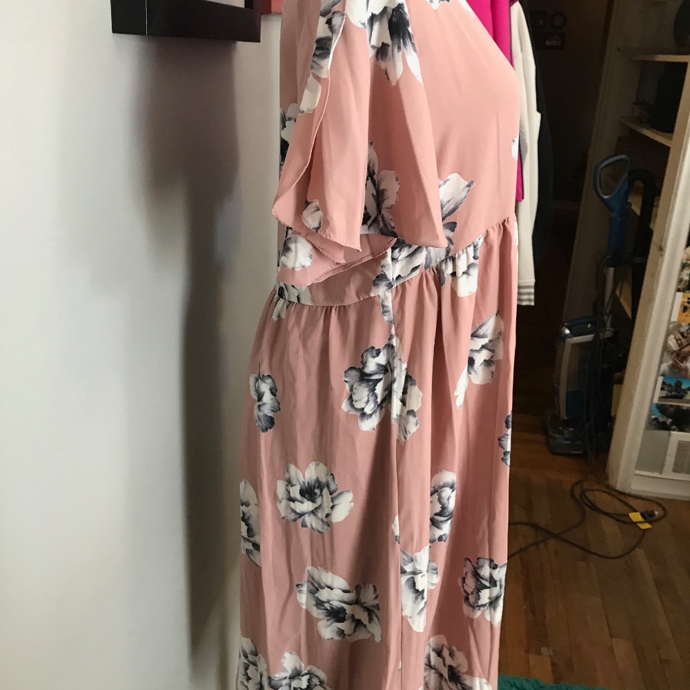 Dress - Picture 4 of 6